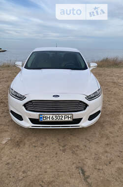 Седан Ford Fusion 2013 в Одесі