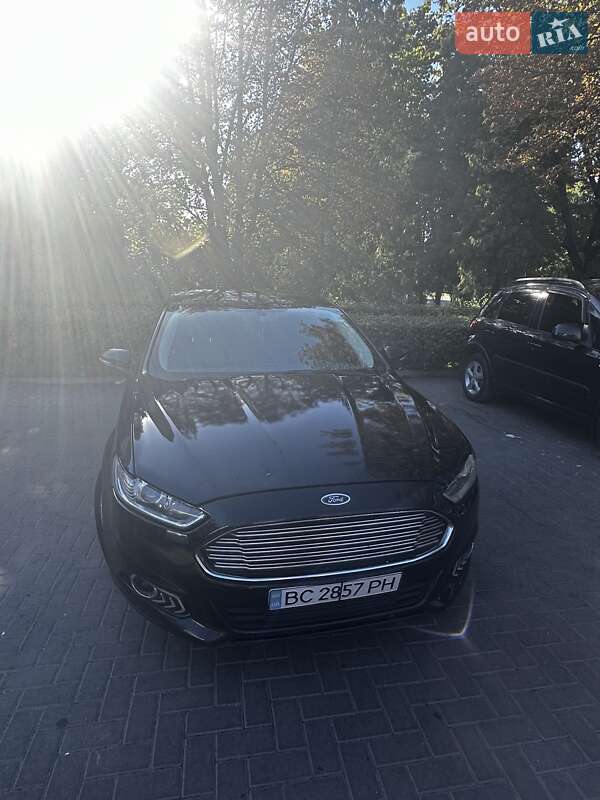 Седан Ford Fusion 2013 в Львове