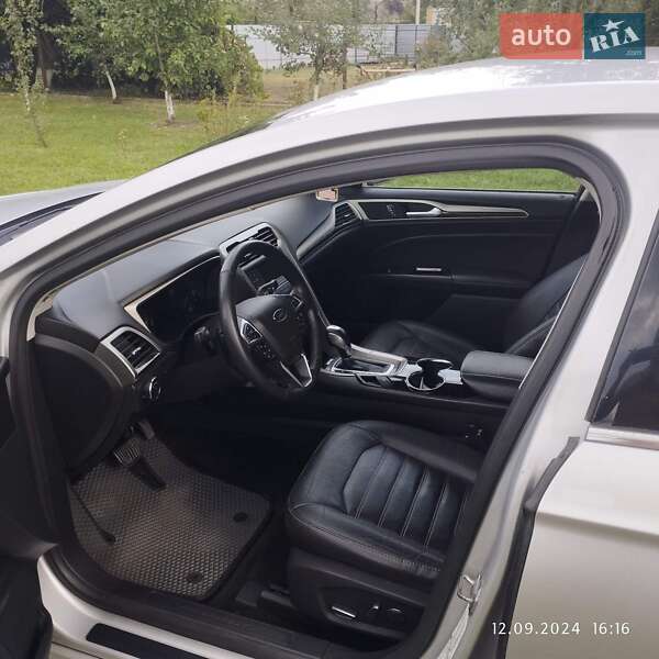 Седан Ford Fusion 2014 в Хмільнику