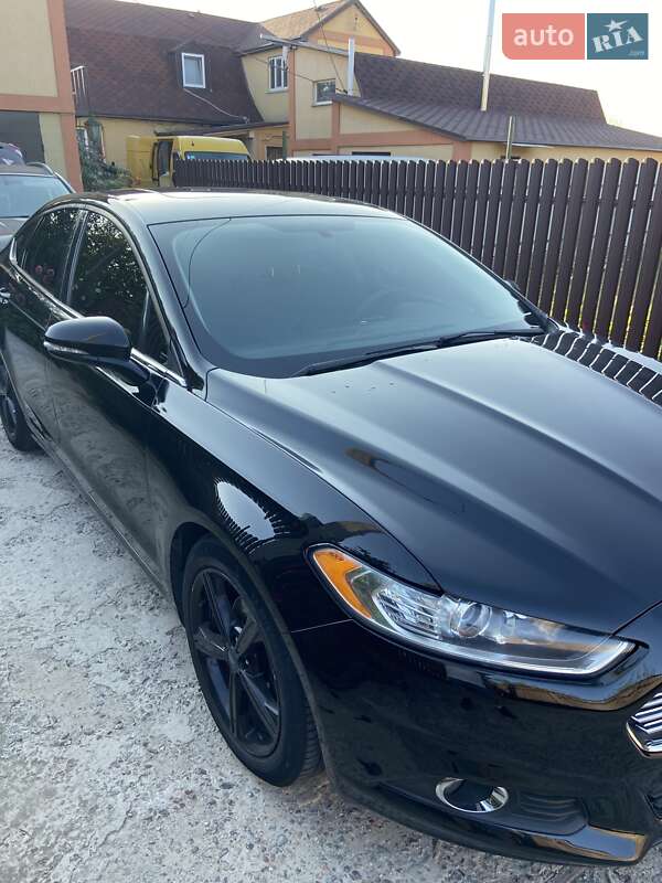 Седан Ford Fusion 2015 в Києві
