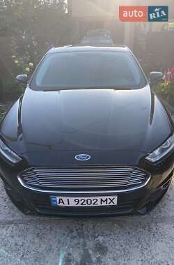 Седан Ford Fusion 2015 в 