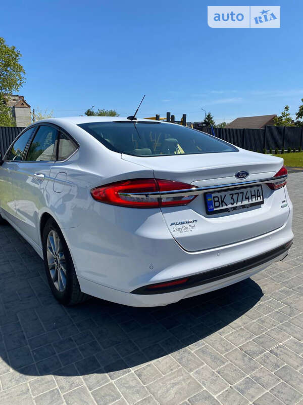 Седан Ford Fusion 2016 в Здолбунове