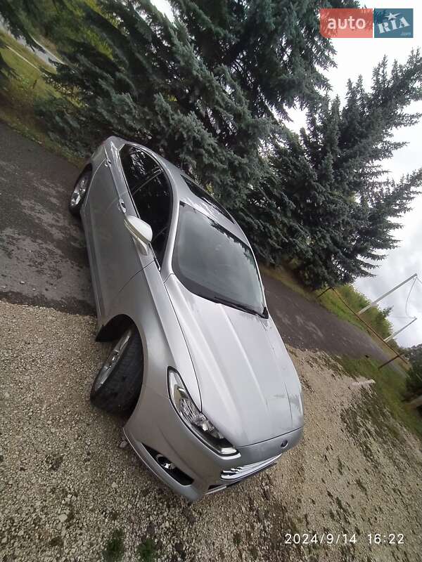 Седан Ford Fusion 2015 в Тернополе