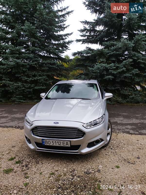 Седан Ford Fusion 2015 в Тернополе
