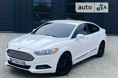 Седан Ford Fusion 2013 в Калуші