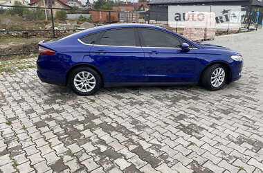 Седан Ford Fusion 2014 в Теребовлі