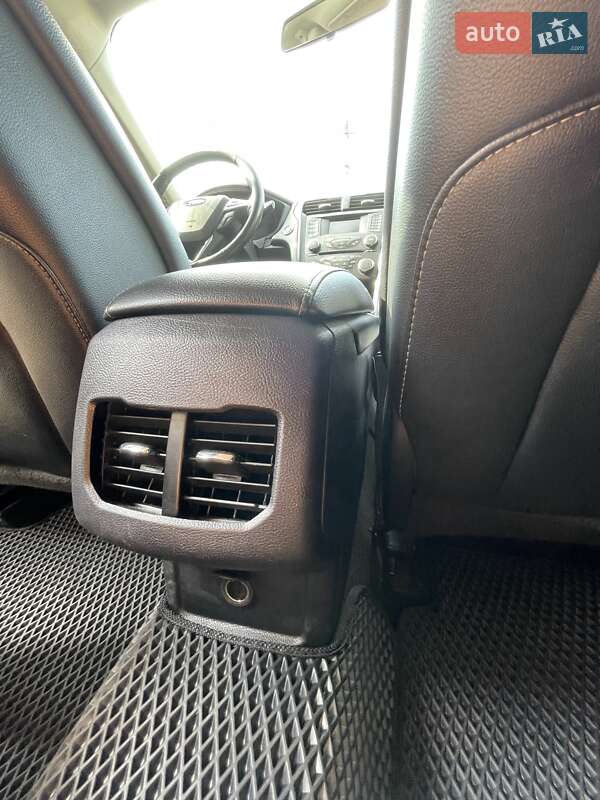 Седан Ford Fusion 2018 в Києві