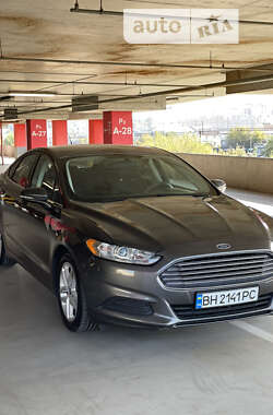 Седан Ford Fusion 2015 в Киеве