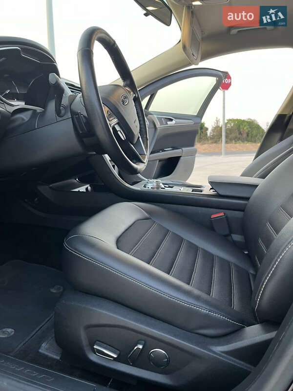 Седан Ford Fusion 2017 в Ременове