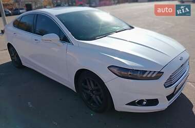 Седан Ford Fusion 2016 в 