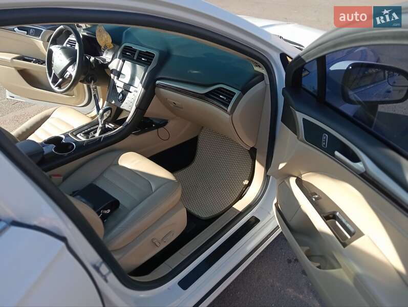 Седан Ford Fusion 2016 в Житомире