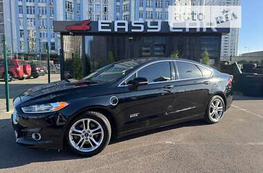 Седан Ford Fusion 2015 в Києві