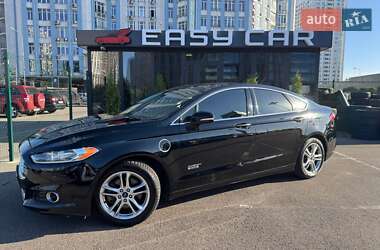 Седан Ford Fusion 2015 в Києві