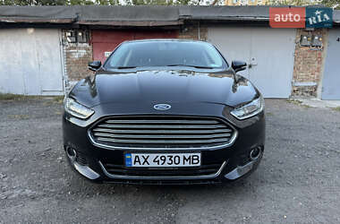 Седан Ford Fusion 2015 в 
