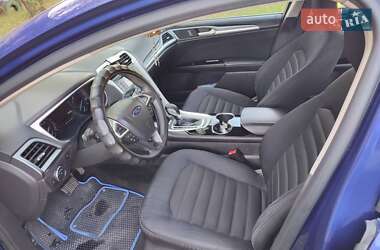 Седан Ford Fusion 2014 в 