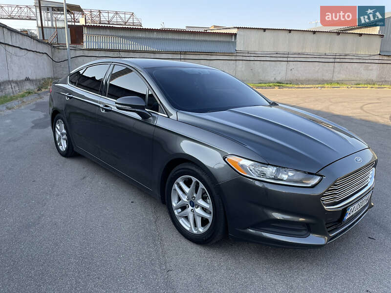 Седан Ford Fusion 2014 в Києві