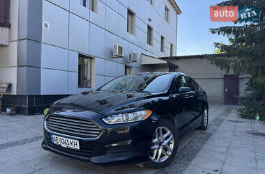 Седан Ford Fusion 2013 в 