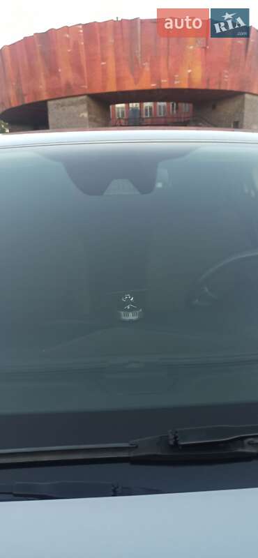 Седан Ford Fusion 2019 в Шепетівці