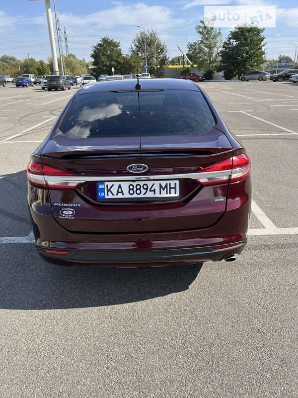 Седан Ford Fusion 2016 в Рівному