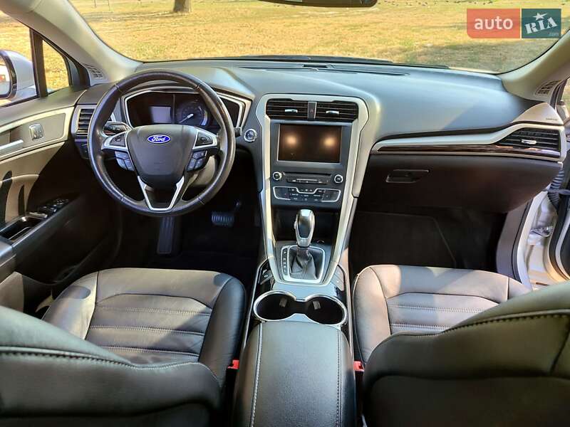 Седан Ford Fusion 2015 в Києві фото 13 Седан Ford Fusion 2015 в Києві