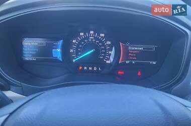 Седан Ford Fusion 2018 в 