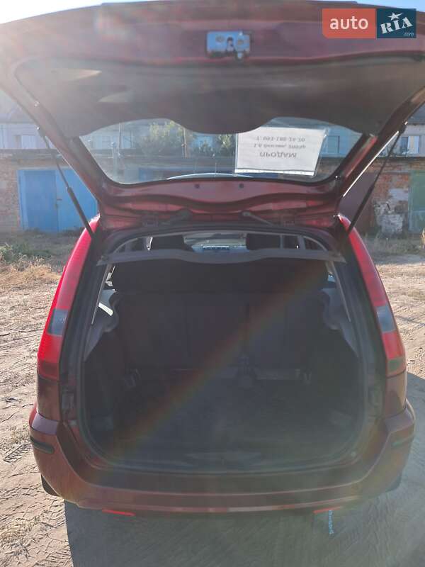 Хетчбек Ford Fusion 2003 в Безлюдівці