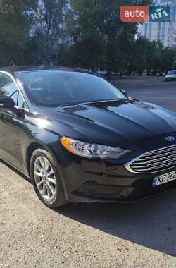 Седан Ford Fusion 2017 в 