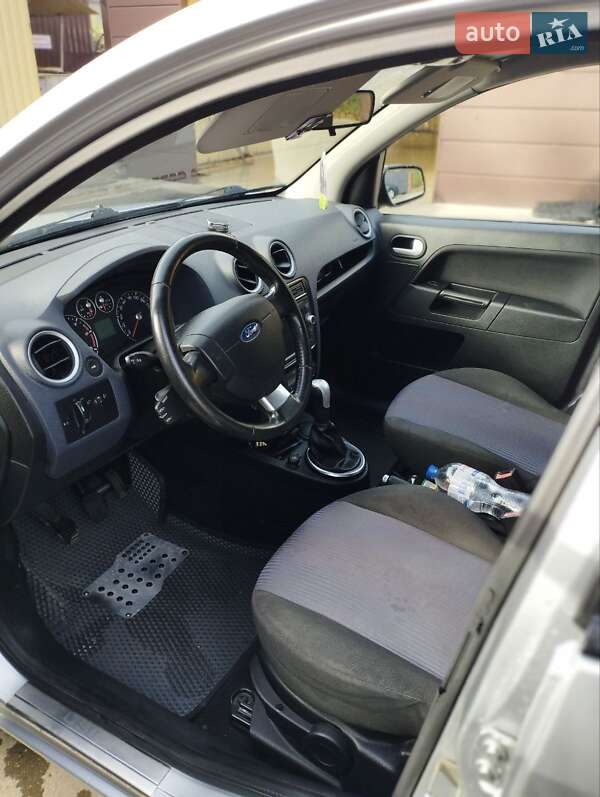Хэтчбек Ford Fusion 2008 в Марганце