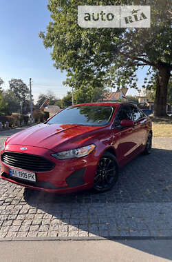 Седан Ford Fusion 2019 в Фастове