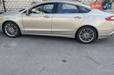 Седан Ford Fusion 2015 в Києві