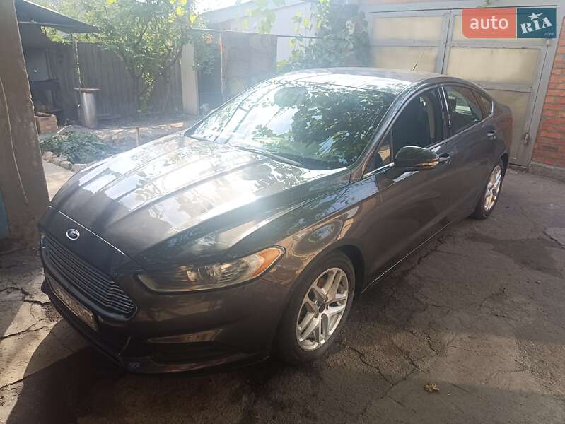 Седан Ford Fusion 2014 в Харкові