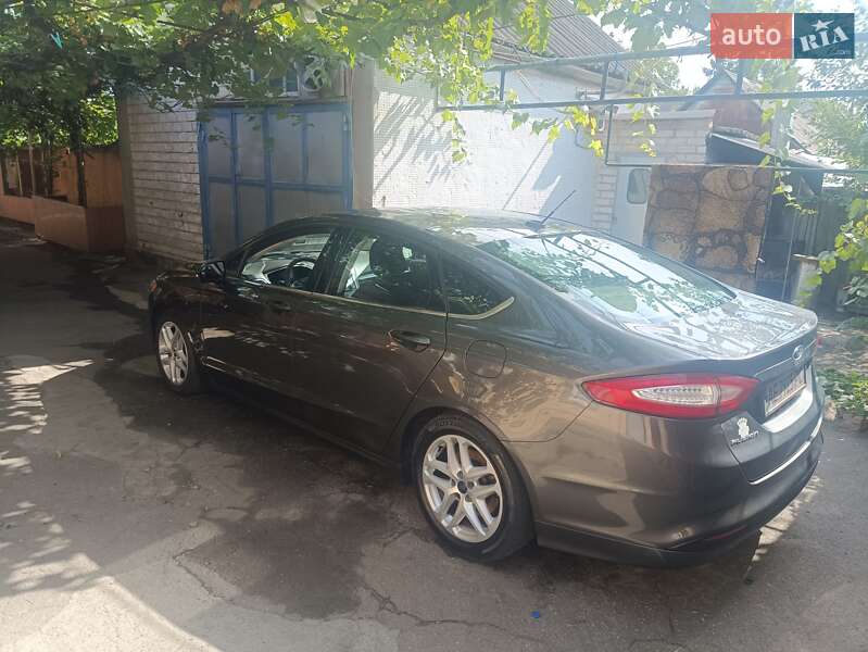 Седан Ford Fusion 2014 в Харкові