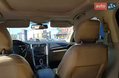 Седан Ford Fusion 2013 в 