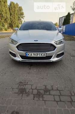 Седан Ford Fusion 2015 в Броварах