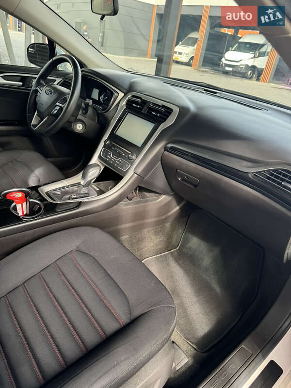 Седан Ford Fusion 2016 в Черкассах фото 6 Седан Ford Fusion 2016 в Черкассах