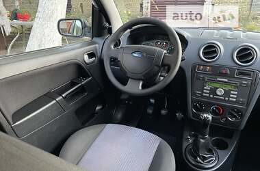 Хэтчбек Ford Fusion 2008 в Виннице