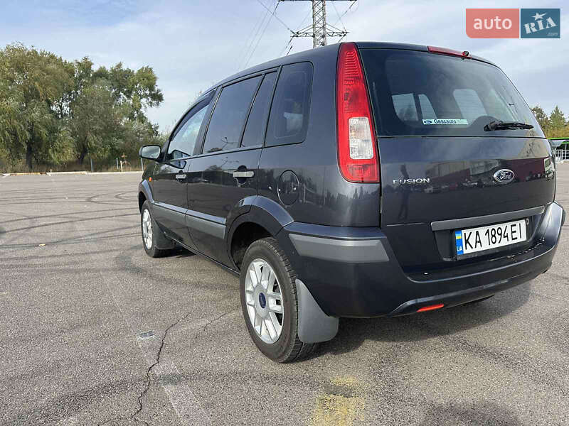 Хетчбек Ford Fusion 2008 в Києві