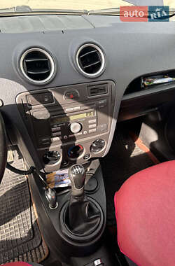 Хэтчбек Ford Fusion 2008 в Киеве