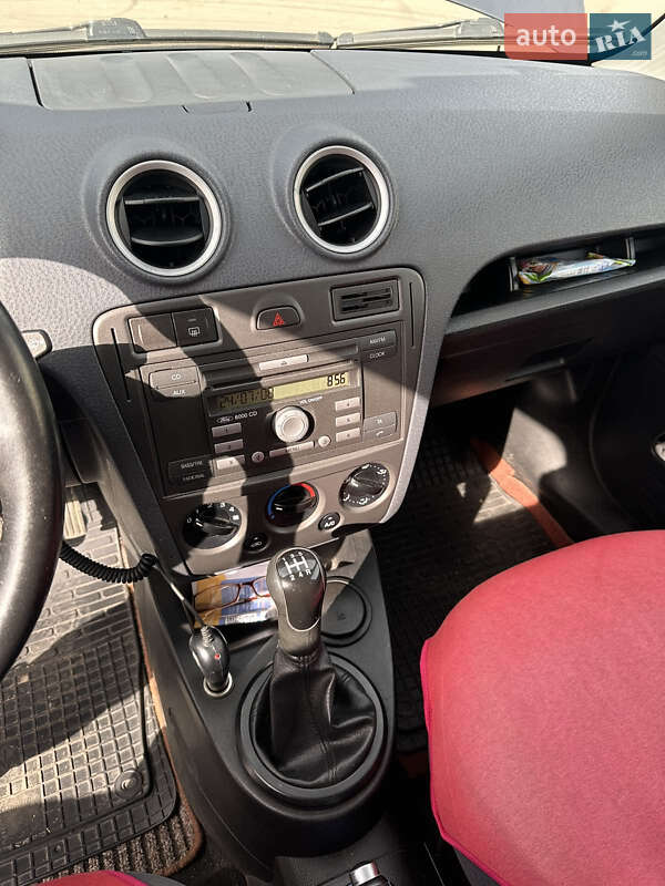 Хетчбек Ford Fusion 2008 в Києві