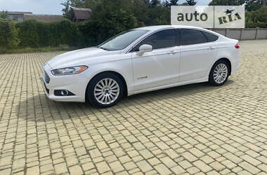 Седан Ford Fusion 2014 в Одесі