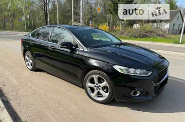 Седан Ford Fusion 2016 в Щирце