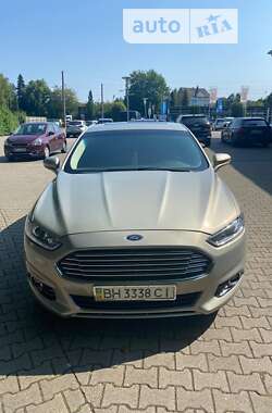 Седан Ford Fusion 2015 в Одесі