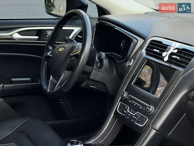 Седан Ford Fusion 2017 в Сумах