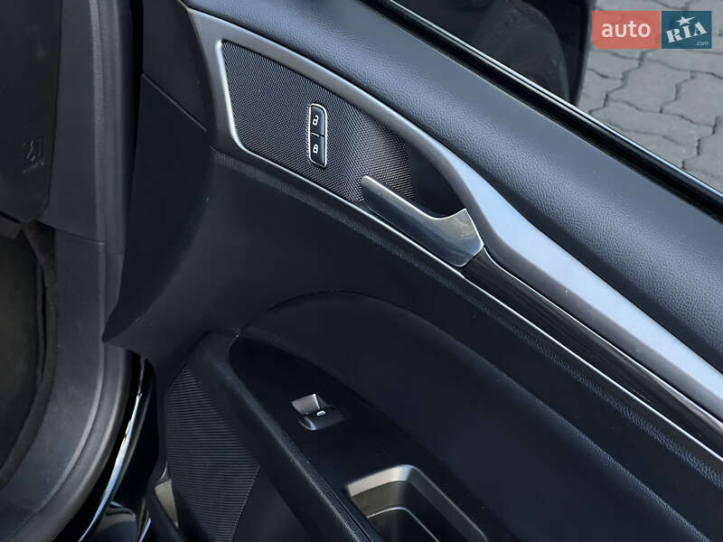 Седан Ford Fusion 2017 в Сумах