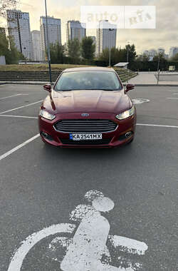 Седан Ford Fusion 2015 в Києві