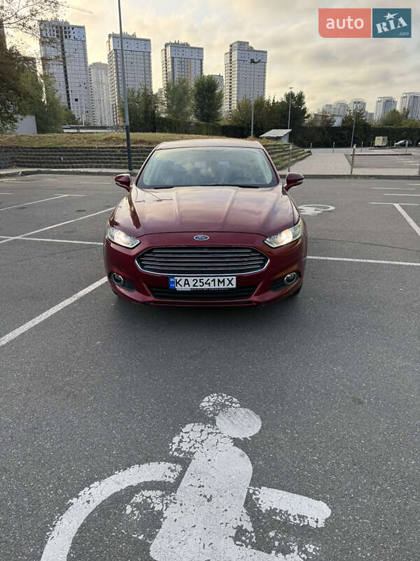 Седан Ford Fusion 2015 в Киеве