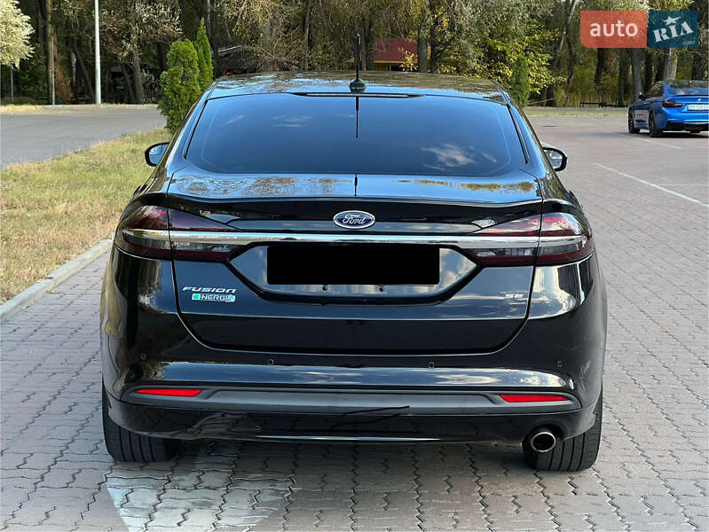 Седан Ford Fusion 2017 в Сумах