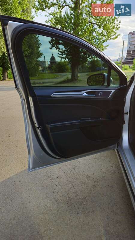 Седан Ford Fusion 2017 в Івано-Франківську