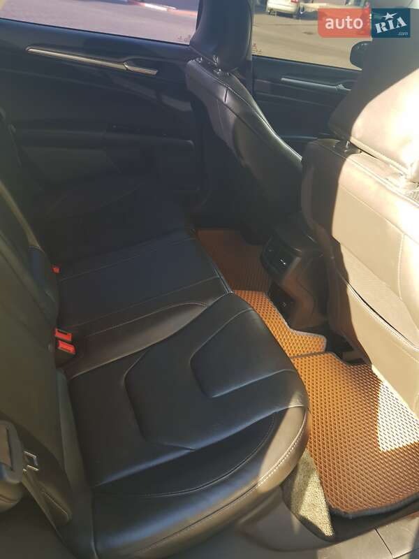 Седан Ford Fusion 2015 в Могилев-Подольске