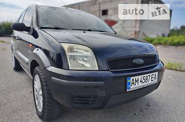 Хетчбек Ford Fusion 2005 в Житомирі